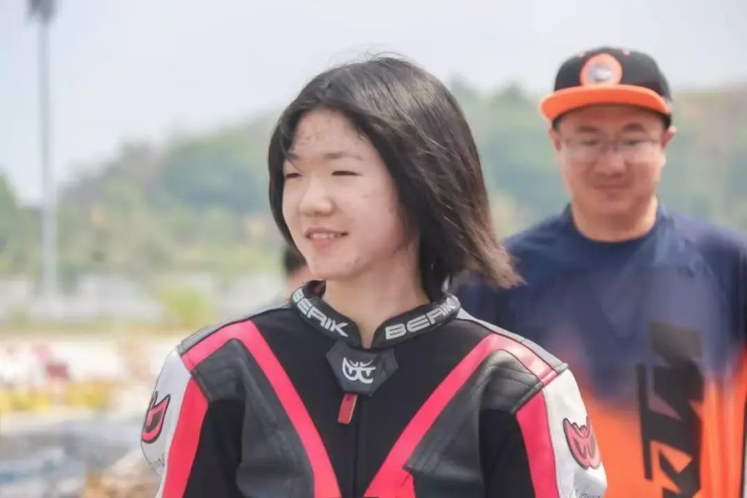 成都(dōu)13歲車(chē)手李年(nián)年(nián)獲越南(nán)本田天才杯正賽資格 成都(dōu)13歲車(chē)手李年(nián)年(nián)獲越南(nán)本田天才杯正賽資格